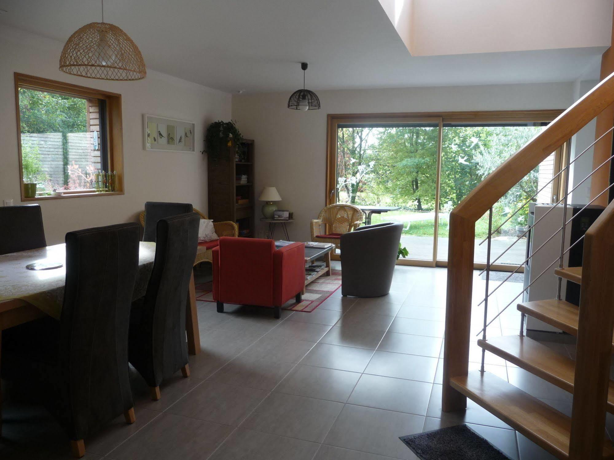 Bed and Breakfast Le Jardin Aux Oiseaux Férel Esterno foto