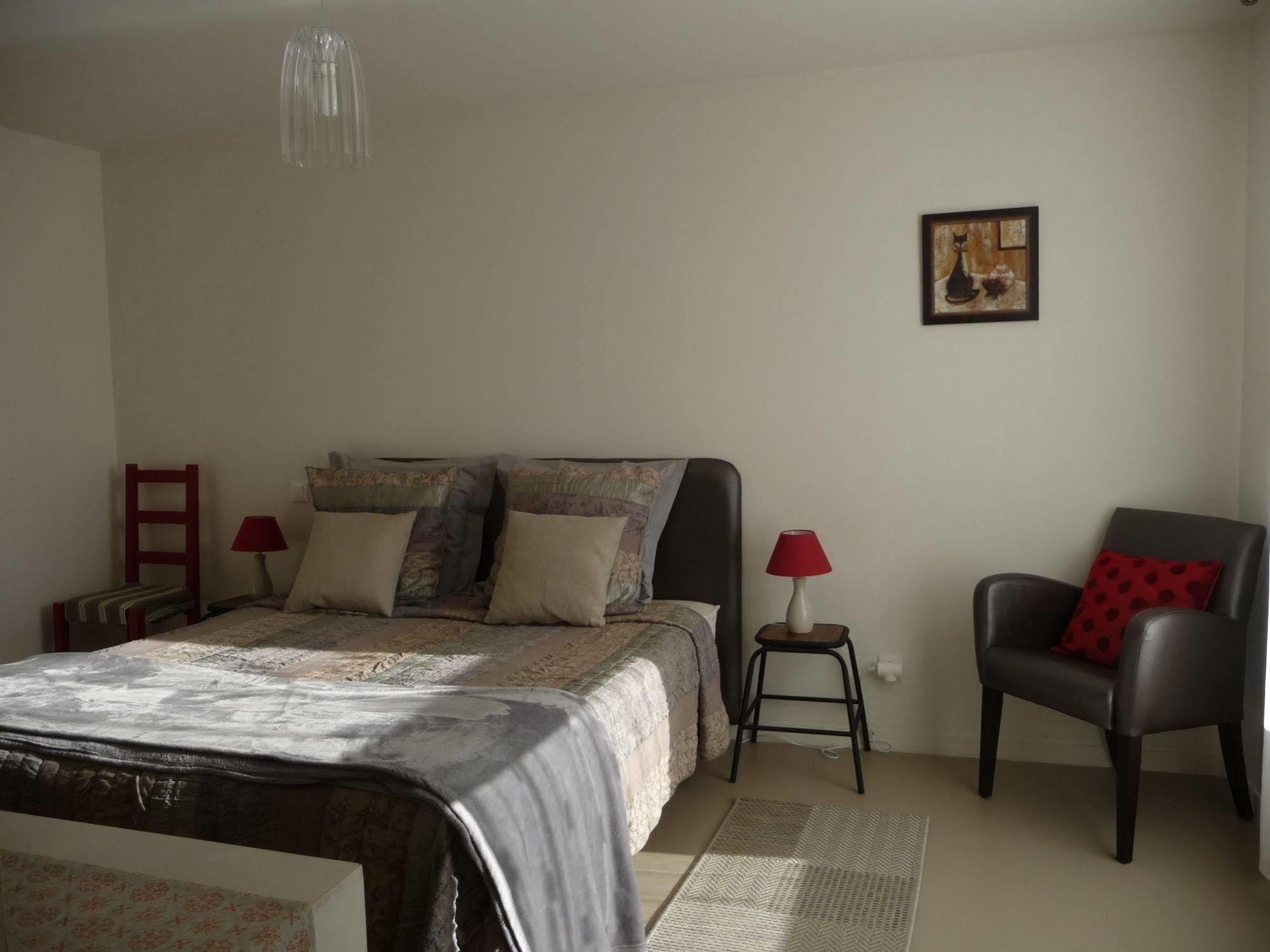 Bed and Breakfast Le Jardin Aux Oiseaux Férel Esterno foto